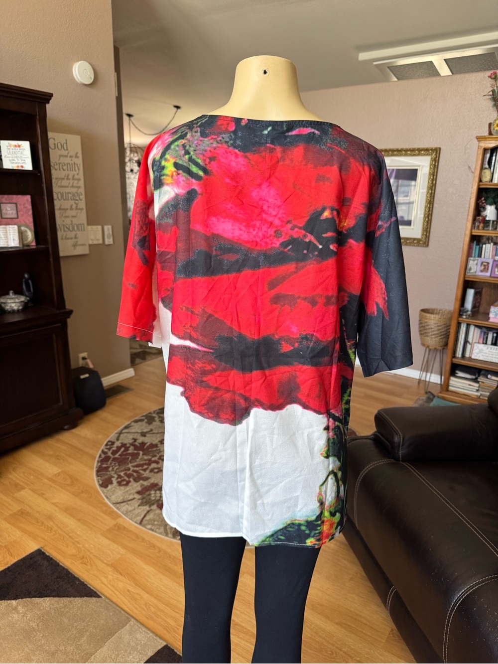 Boutique lightweight multicolored abstract relaxed fit blouse-size 2X - Picture 9 of 9